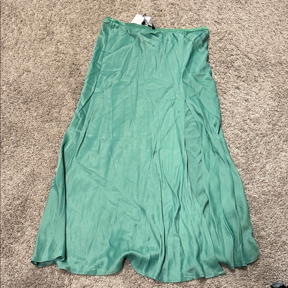 NWT Zara Satin Skit Sz XL - Picture 2 of 8